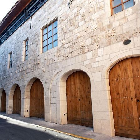 Studio Du Maire Maison De L'Eglise Du Couvent Narbonne Exterior photo